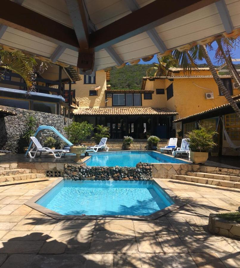 Suíte com Vista para a Piscina